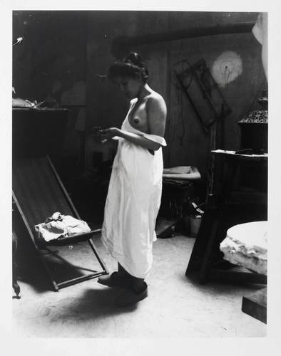 Zille, Heinrich - Aktstudien - Aktstudien - Beim Auskleiden